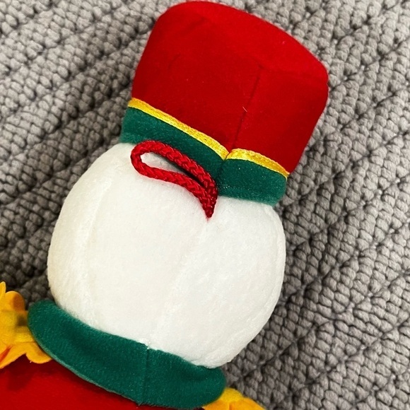 Tagged 1999 8" Snowden Plush Snowman Drum Major Ornament Christmas Beanie Target - Picture 3 of 13